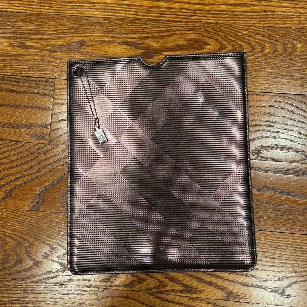 Burberry iPad Agenda Case Sleeve Shiny Bronze ( 10" x 8.5'' ) EUC